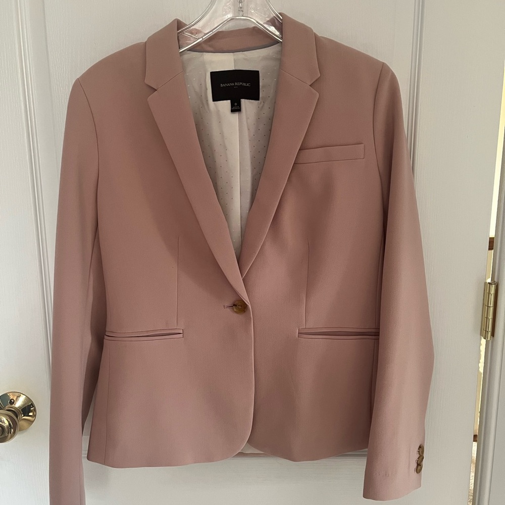 NWOT Banana Republic Factory Blush Blazer